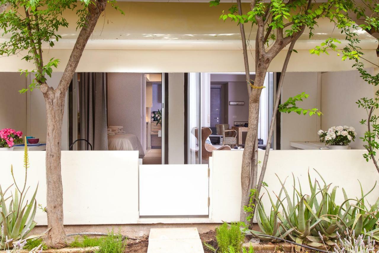 Sweet Suite Flora In Vouliagmeni Афины Экстерьер фото