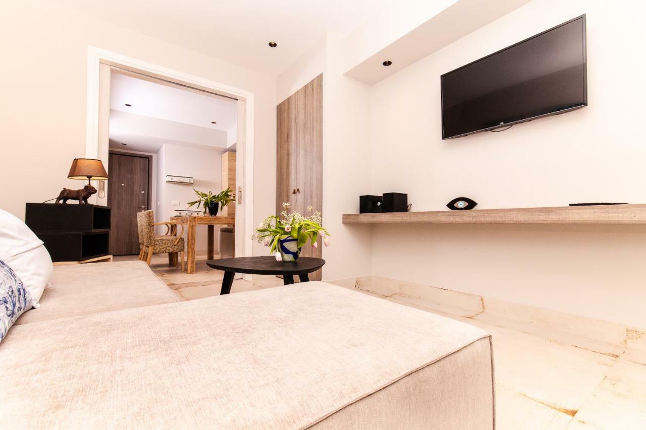 Sweet Suite Flora In Vouliagmeni Афины Экстерьер фото